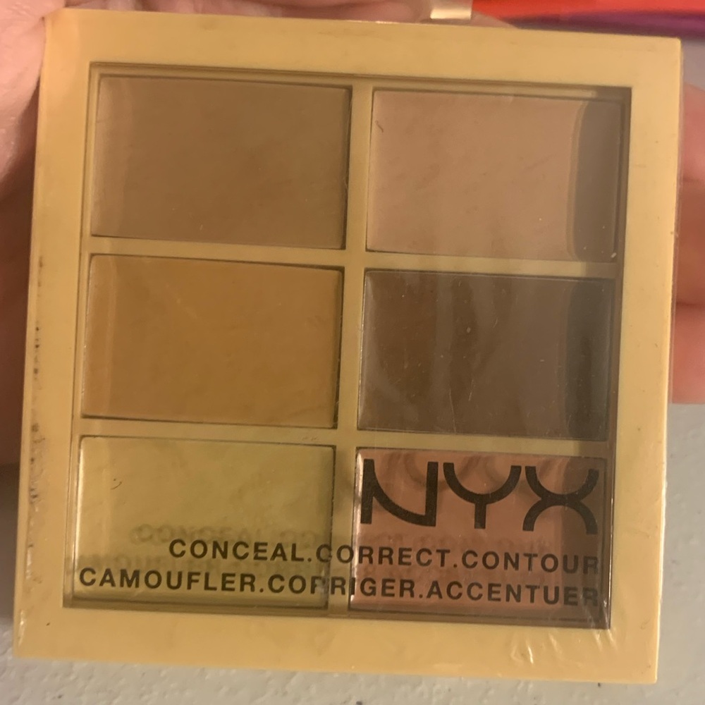2/$15 NYX Conceal Correct Contour palette